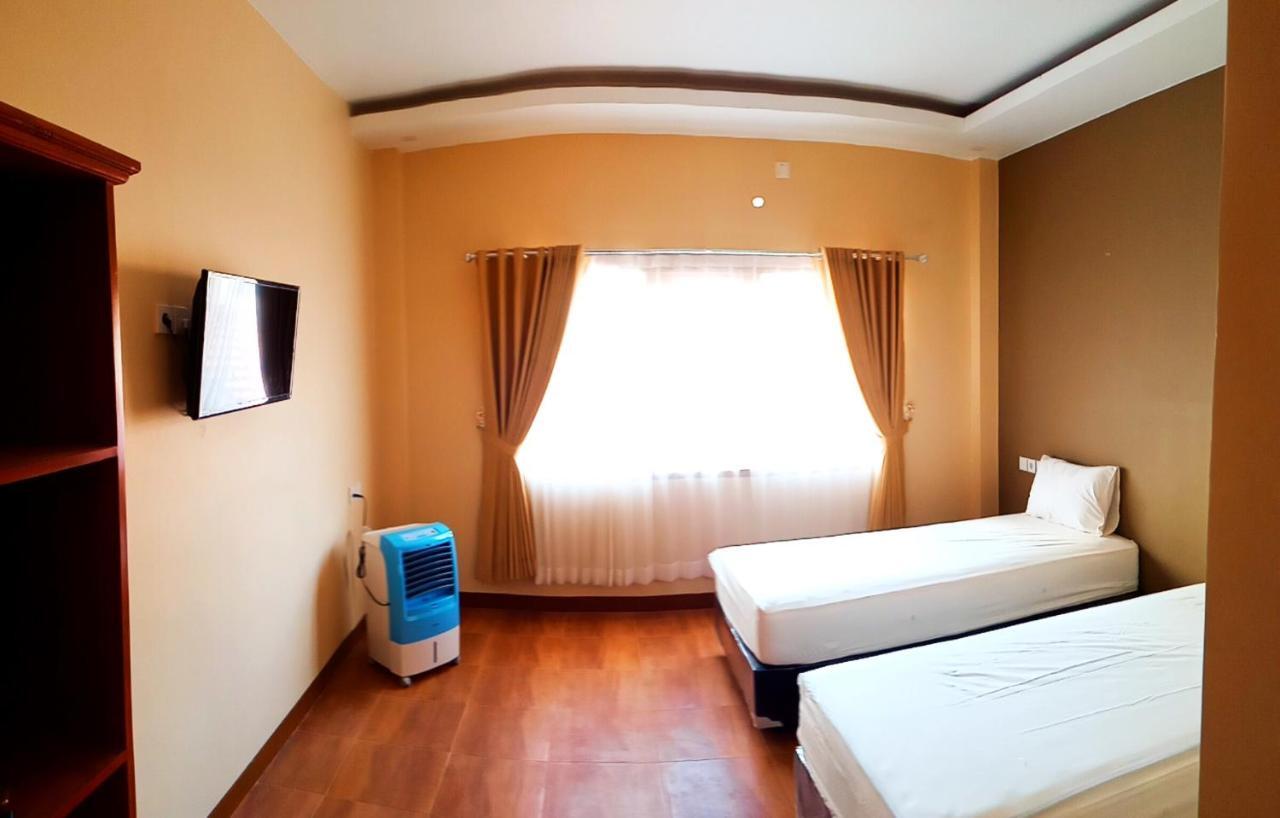 Bluefire Homestay Syariah Banyuwangi (East Java) Exterior foto